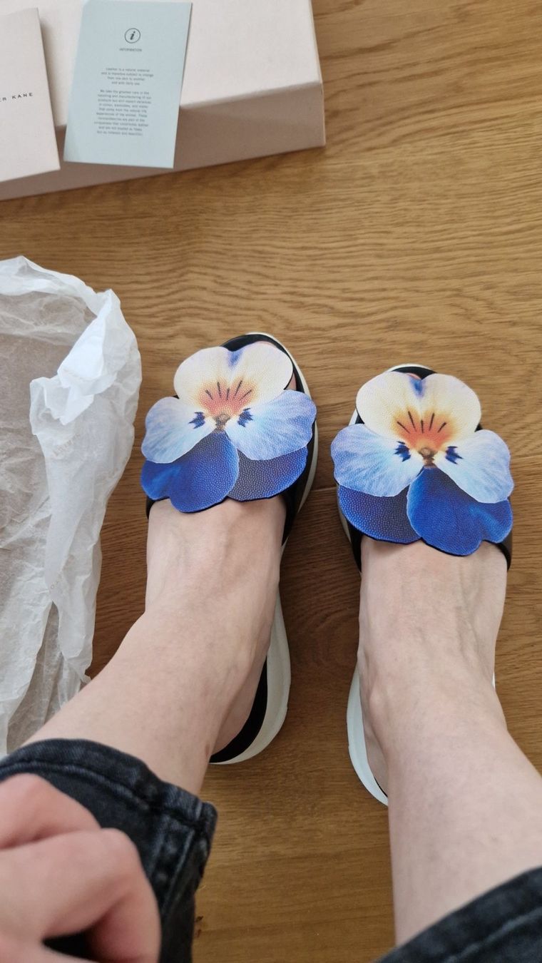 Scarpe da donna: Christopher Kane Slides Platform Blume Leder Gr. 38 – Nuovo e nell'imballaggio originale da Erlinsbach SO venduto da ULIKH 2