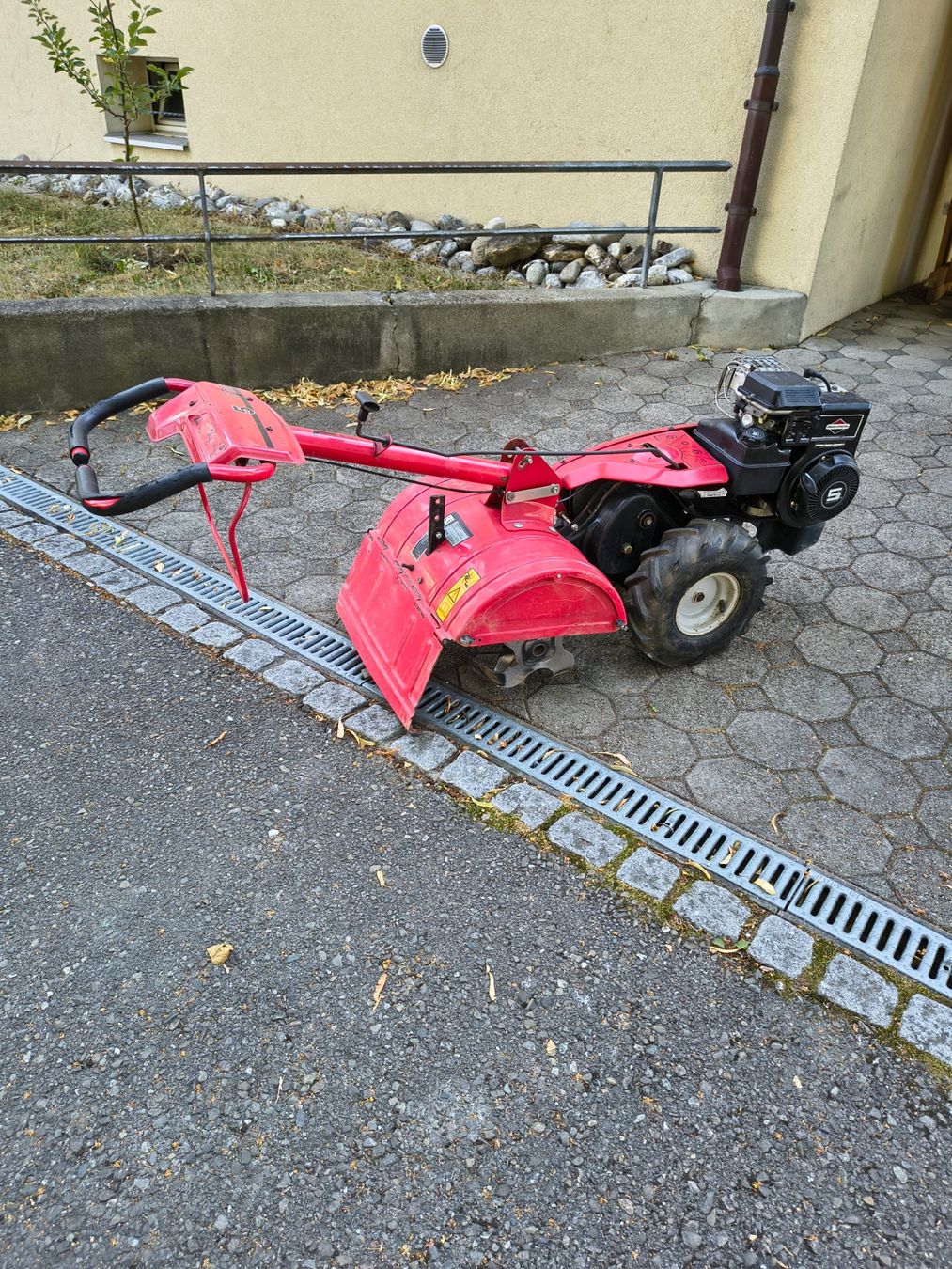 Mtd Tutte le macchine: Bodenfräse Gartenfräse MTD T/410 – Usato da Romanshorn venduto da frenetic5 6
