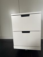 Weiss NORDLI Kommode mit 2 Schubladen, 40x54 cm, gut erhalte