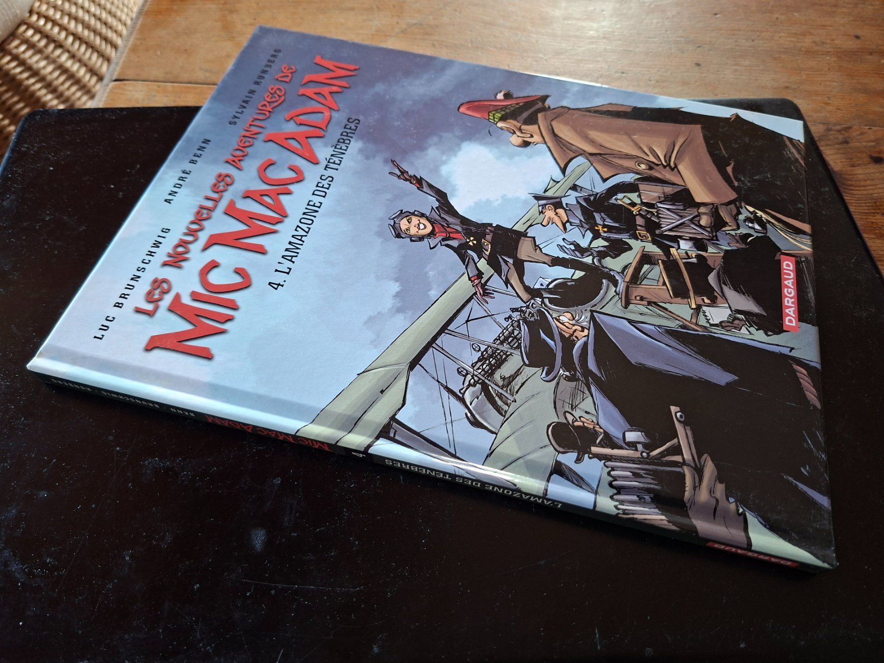 Fumetti: MIC MAC ADAM N°4 EO  Amazone des ténèbres – Usato da Neuchâtel venduto da skajams 4