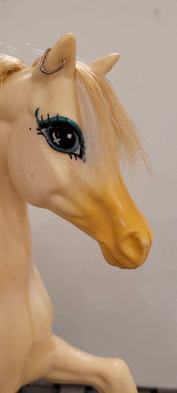 Giocattoli: Barbie Pferd Teilrepaint Unikat – Usato da Niederbuchsiten venduto da klengyel 8