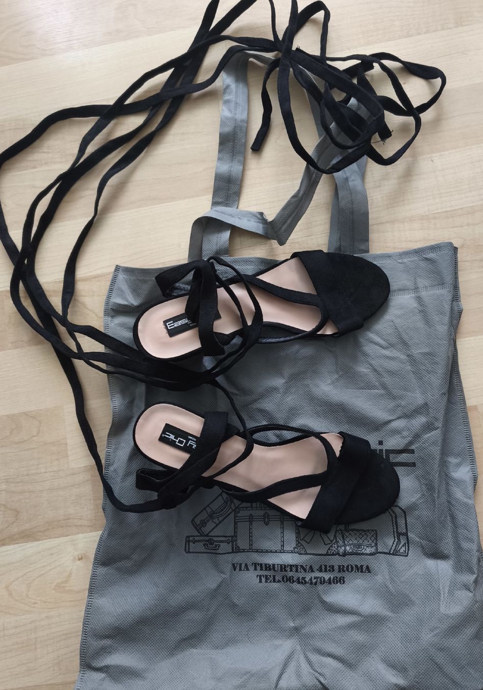 Scarpe da donna: Schwarze Sandalen "Easy Chic" mit Bändel, Grösse 38 – Nuovo (secondo la descrizione) da Holziken venduto da dwo_2qws