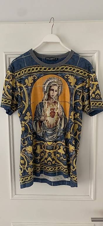 Dolce & Gabbana T-shirt: Dolce & Gabbana T-Shirt – Usato da Zürich venduto da oli_gs9k