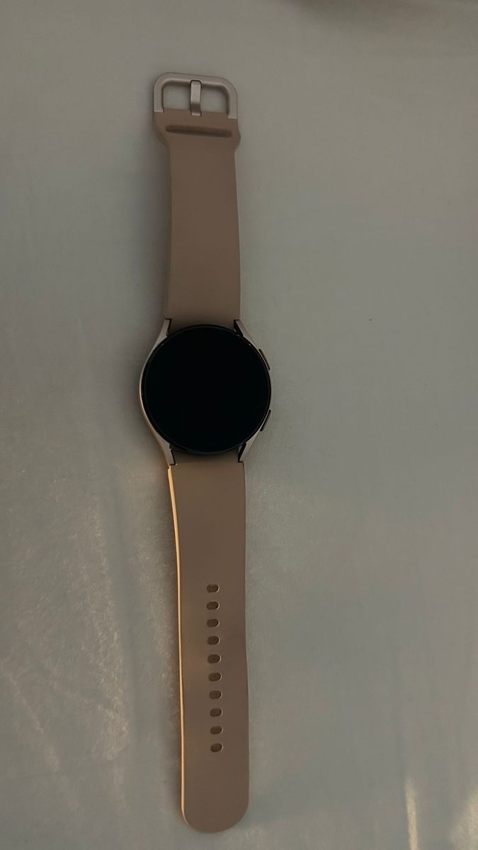 Samsung Smartwatch: Samsung Galaxy Watch 4 – Usato da Lausanne venduto da van_7pp7