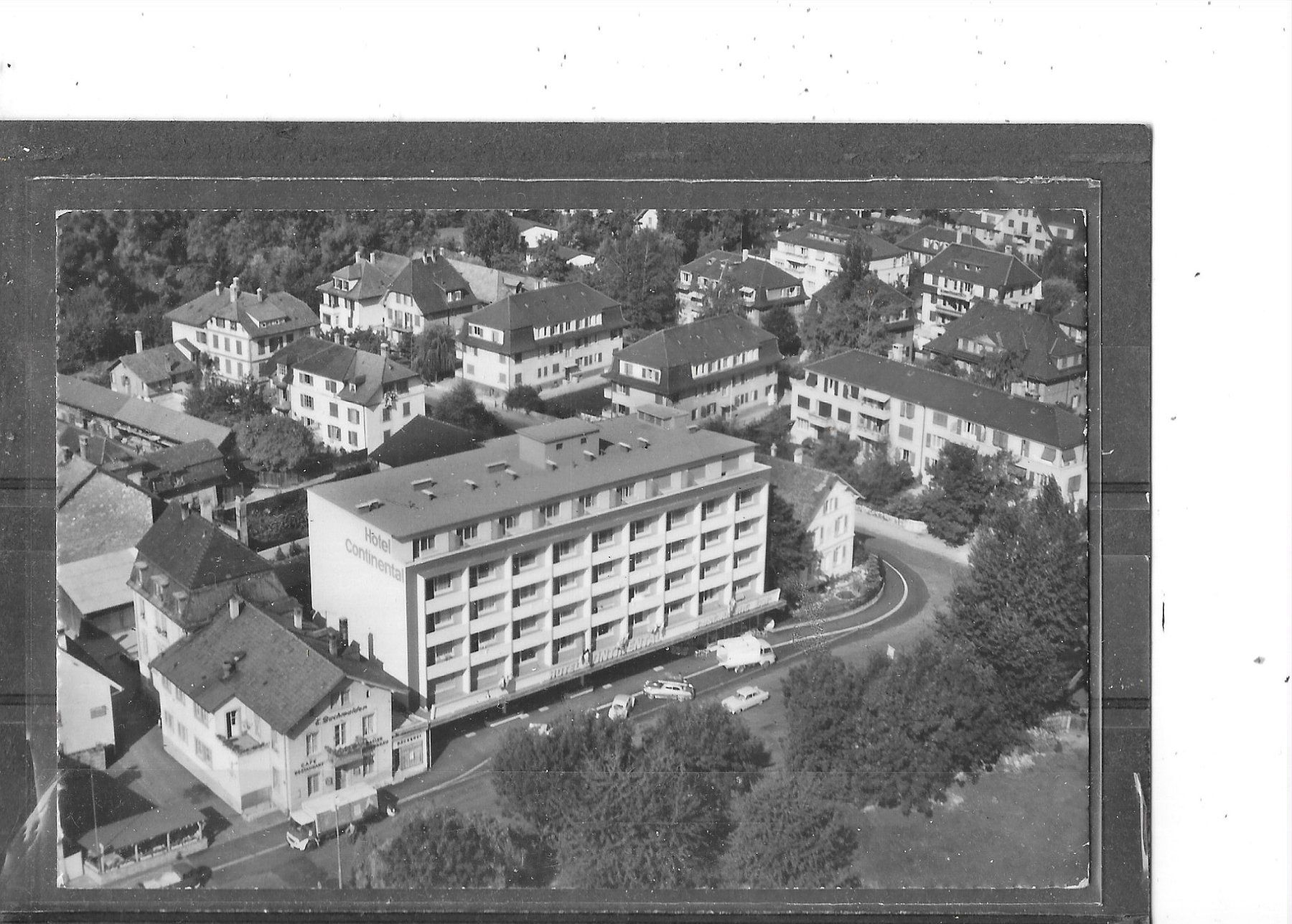 Cartoline postali: BE Biel mit Hotel Continental – Usato da Schocherswil venduto da Wilare