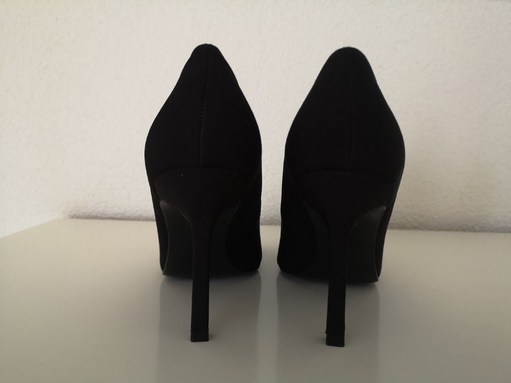 Mango Damenschuhe: High heels pumps black 39 – Gebraucht aus Uster von b4x_ric 5
