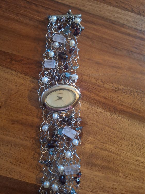 Montres: Bracelet montre fantaisie – D'occasion à jussy par Mapetitebroc