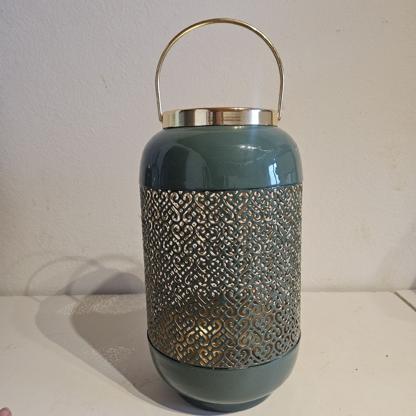 Altro in Decorazioni & Accessori: Lanterne décorative verte et or, chaleureuse style dentelle – Usato da St-gingolph venduto da mel_6vrj