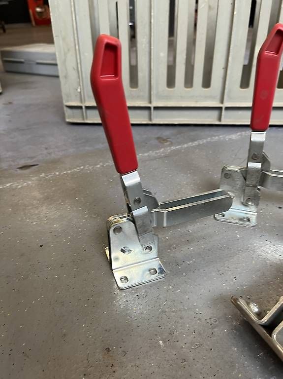 Alle Werkzeuge: Posten Spannzwingen / Kniehebelspanner / Schnellspanner – Gebraucht aus Altnau von stormridermc 2