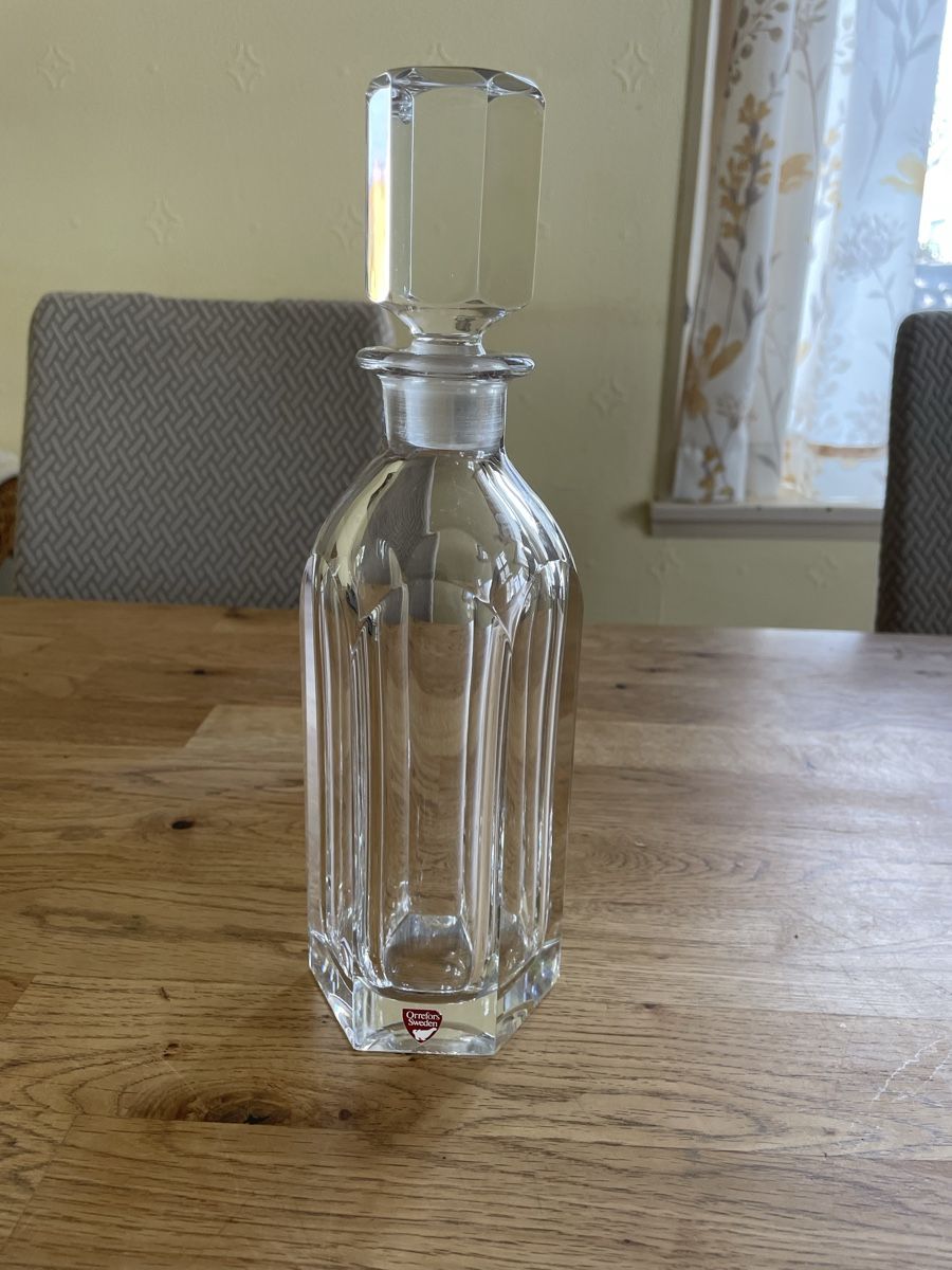 Caraffe: Schwere Kristall Karaffe Orrefors Sweden – Usato da Flawil venduto da Naphtali