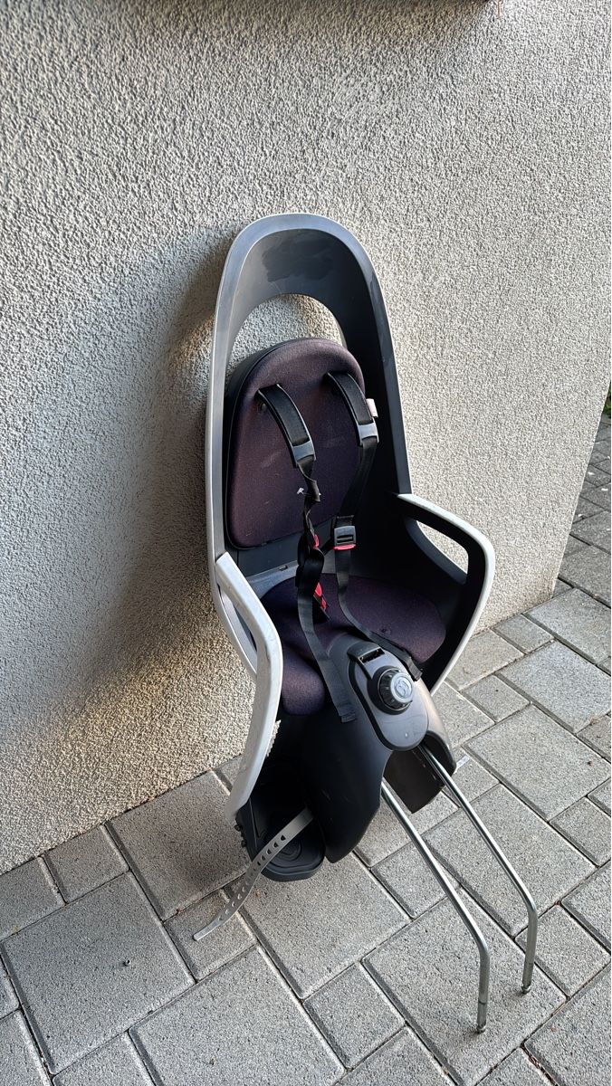 Hamax Pezzi di ricambio: Fahrradsitz Hamax Caress C3 - Sicher durch den Sommer! – Usato da Küttigen venduto da MB5024