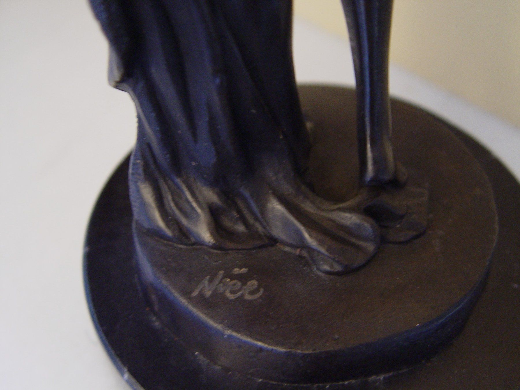 Sculture & Statue: Grosse weibliche Bronze Skulptur – Usato da Rotkreuz venduto da Dobermann5 3