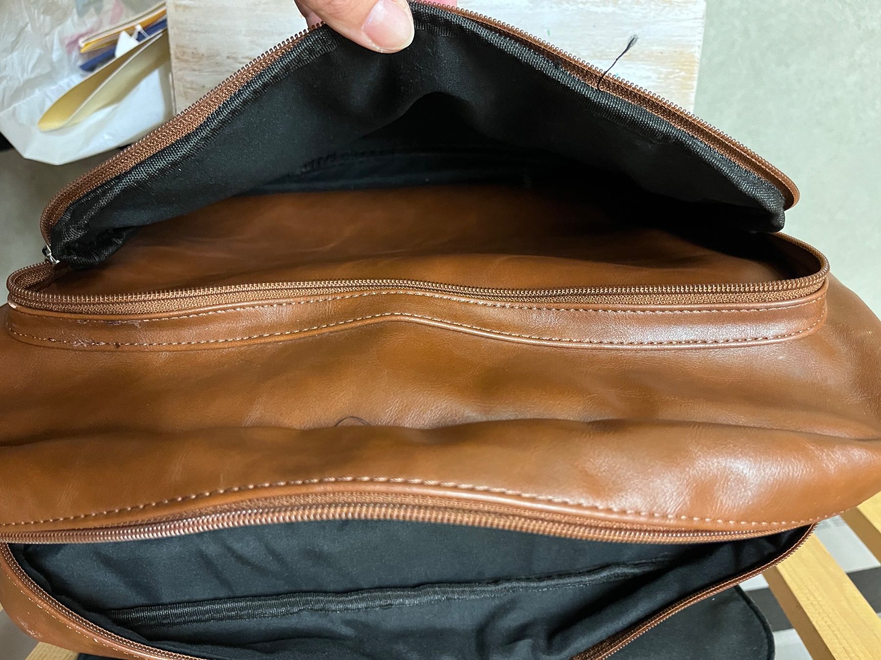Koffer & Taschen: Braune Businesstasche / Laptoptasche Pier One cognac – Gebraucht aus Hergiswil NW von SLDM 5