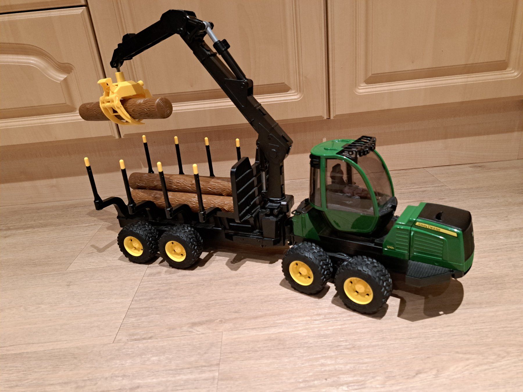 Bruder Giocattoli: Bruder Holztransporter – Usato da Matten(St.Stephan) venduto da brocanteur86