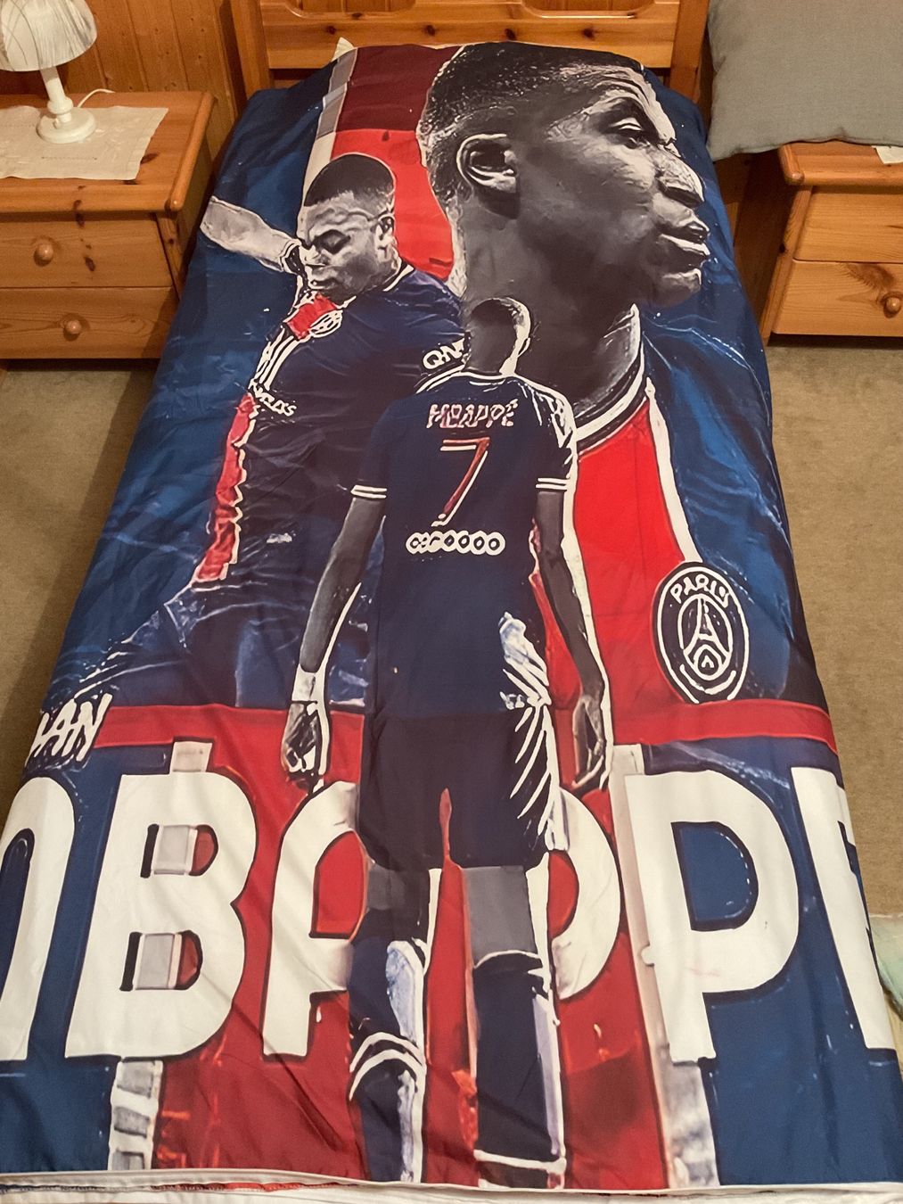 Bettwäsche: Parure lit Mbappé 1 place Mbappe – Gebraucht aus Icogne von Juka 1