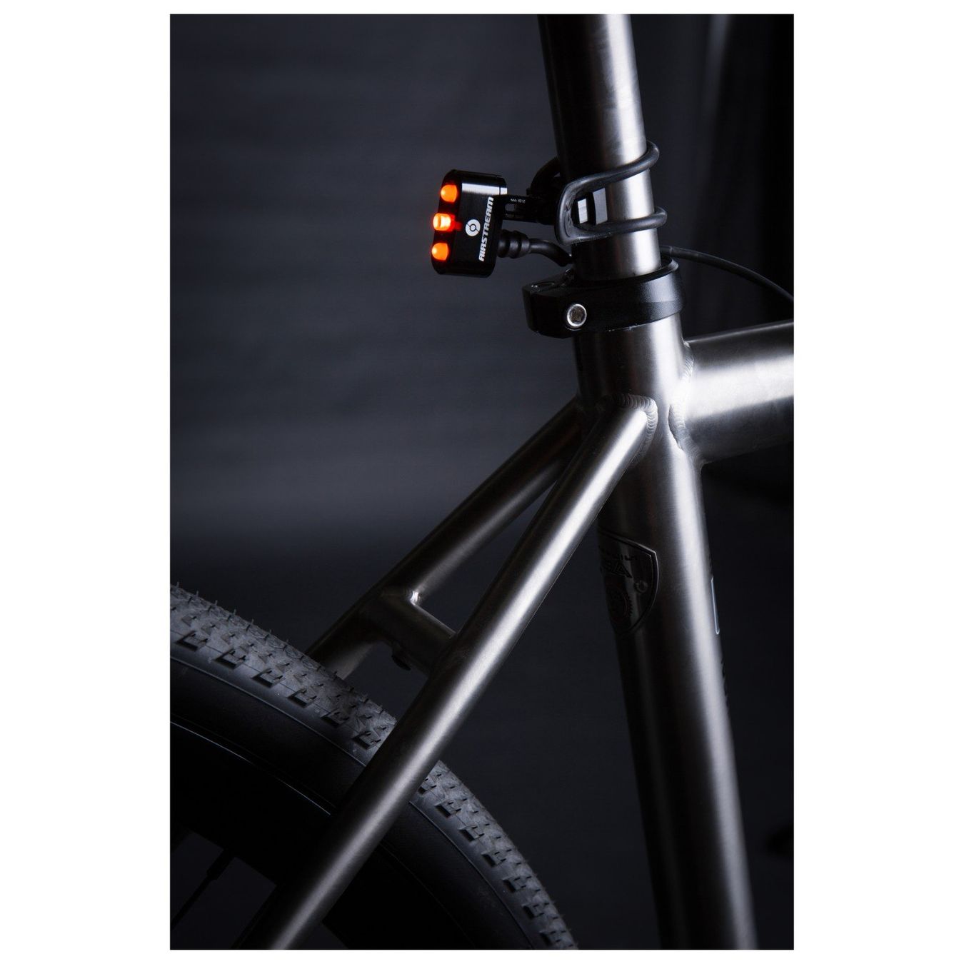 Supernova Ersatzteile: Supernova - Airstream Tail Light 2 Sattelstützen Version – Neu (gemäss Beschreibung) aus Hubersdorf von Gewonnen