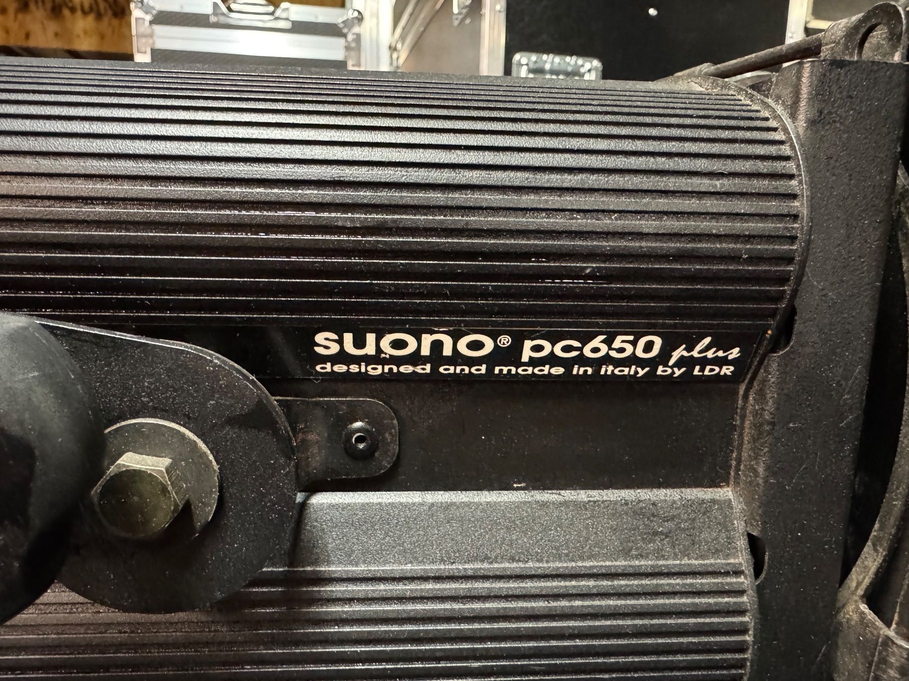 Lampade: Lichttechnik Suono pc650 plus Theaterbühne Profi Licht – Usato da Oberdorf NW venduto da AndotechnicsGmbH 1