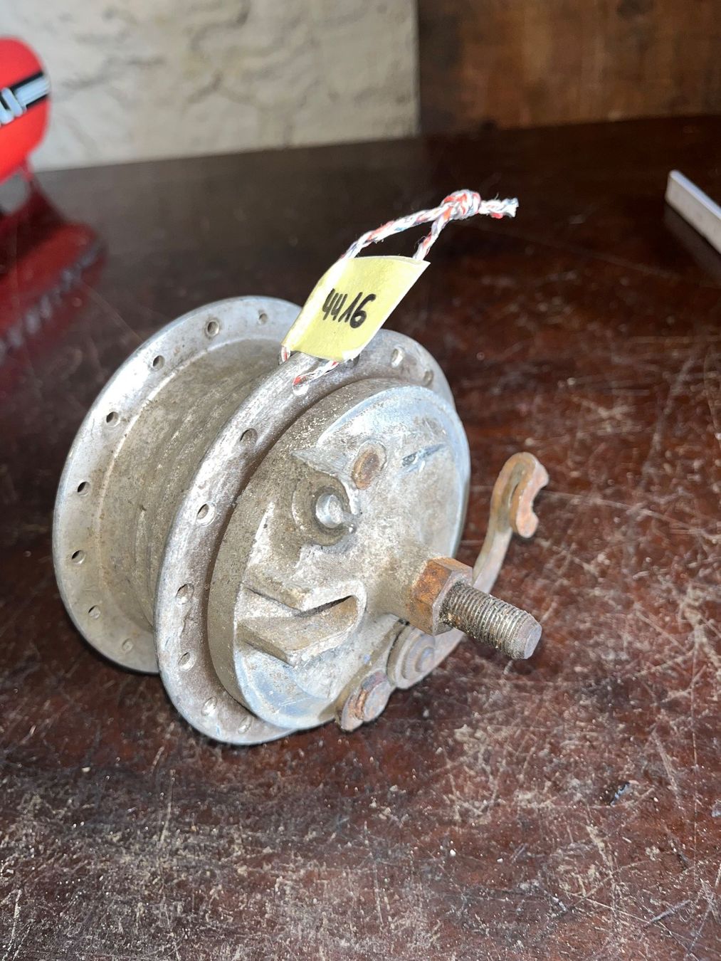 Puch Parti ricambio per ciclomotori: Puch Maxi/X30 Speichen Vorderrad Nabe – Usato da Fahrni b. Thun venduto da berger_tuning34 1