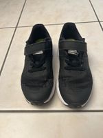 Nike Star Runner schwarz, Gr. 29.5 gebraucht wie neu
