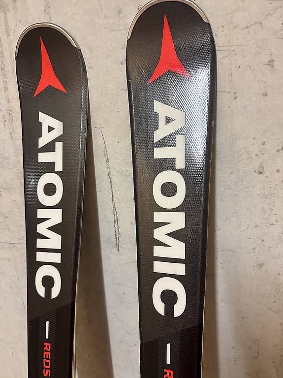 Atomic Skis: Atomic Redster Pro Ski – Gebraucht aus Affoltern am Albis von Rabbi002 1