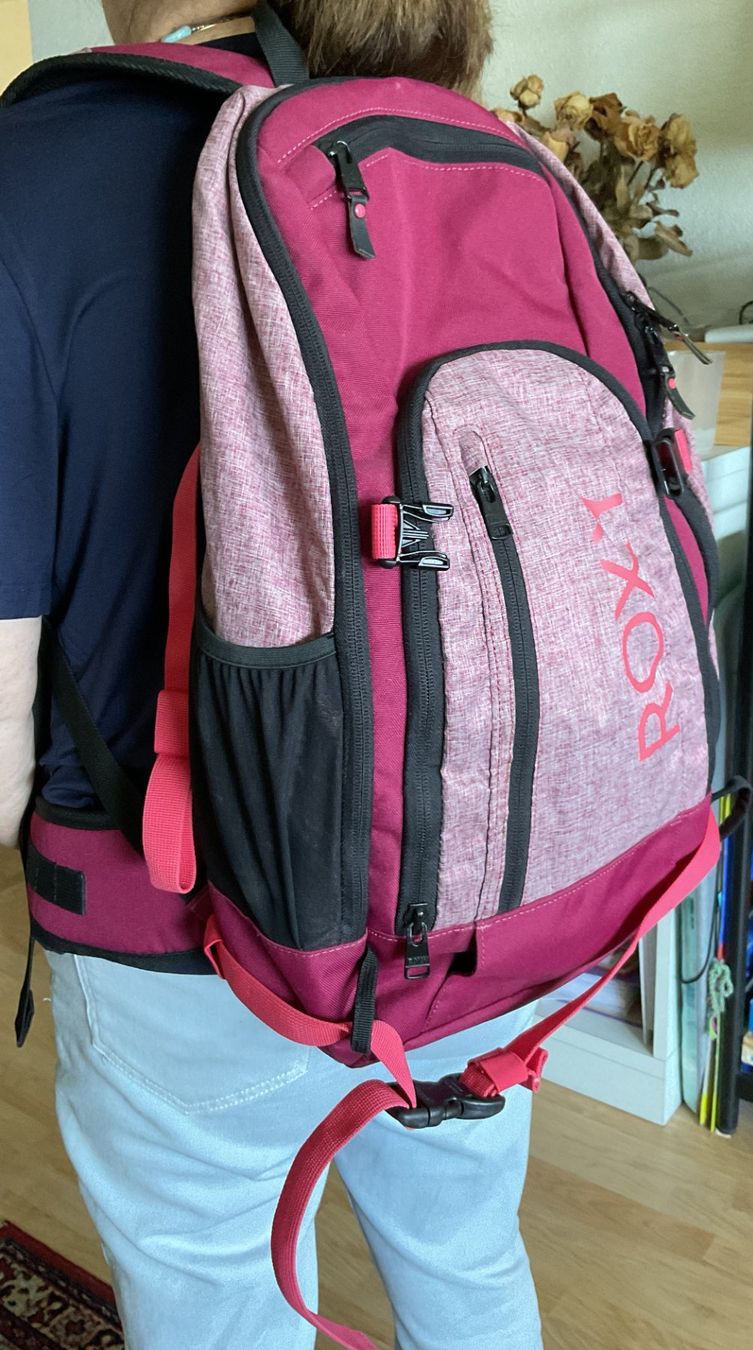 Roxy Zaini: Cooler Roxy Rucksack mit Laptopfach, siehe Massangaben – Usato da Walchwil venduto da Budy7 1