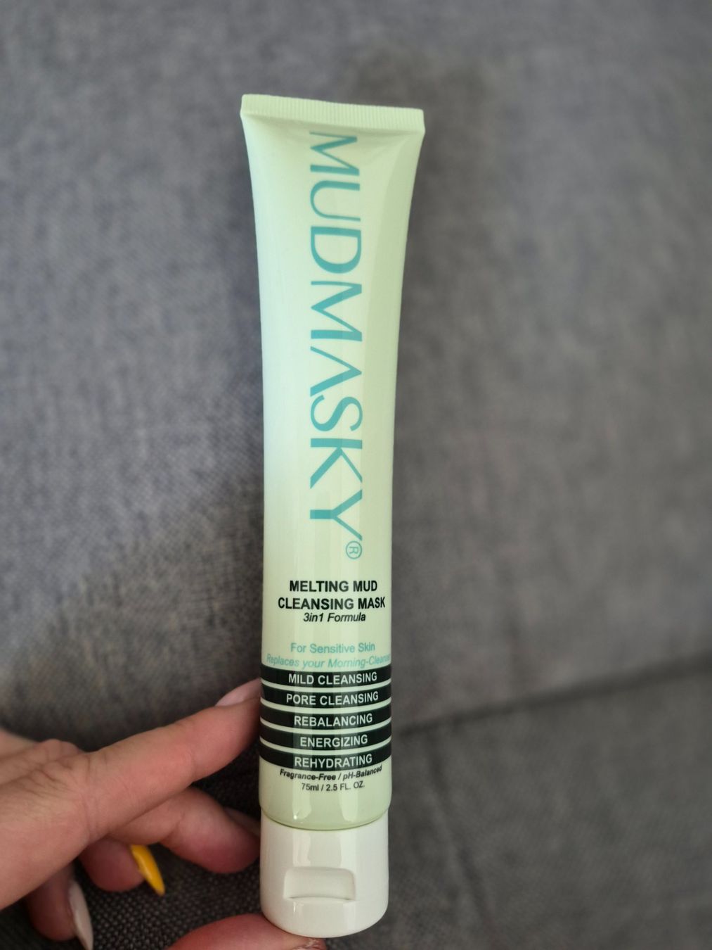 Protezione per viso e udito: MUDMASKY Melting Mud Cleansing Mask neu – Nuovo e nell'imballaggio originale da Zürich venduto da osa_8phv