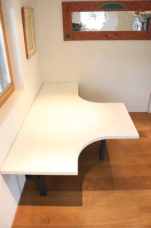 Schreibtische: Bürotisch – Gebraucht aus Balgach von Aussietrader