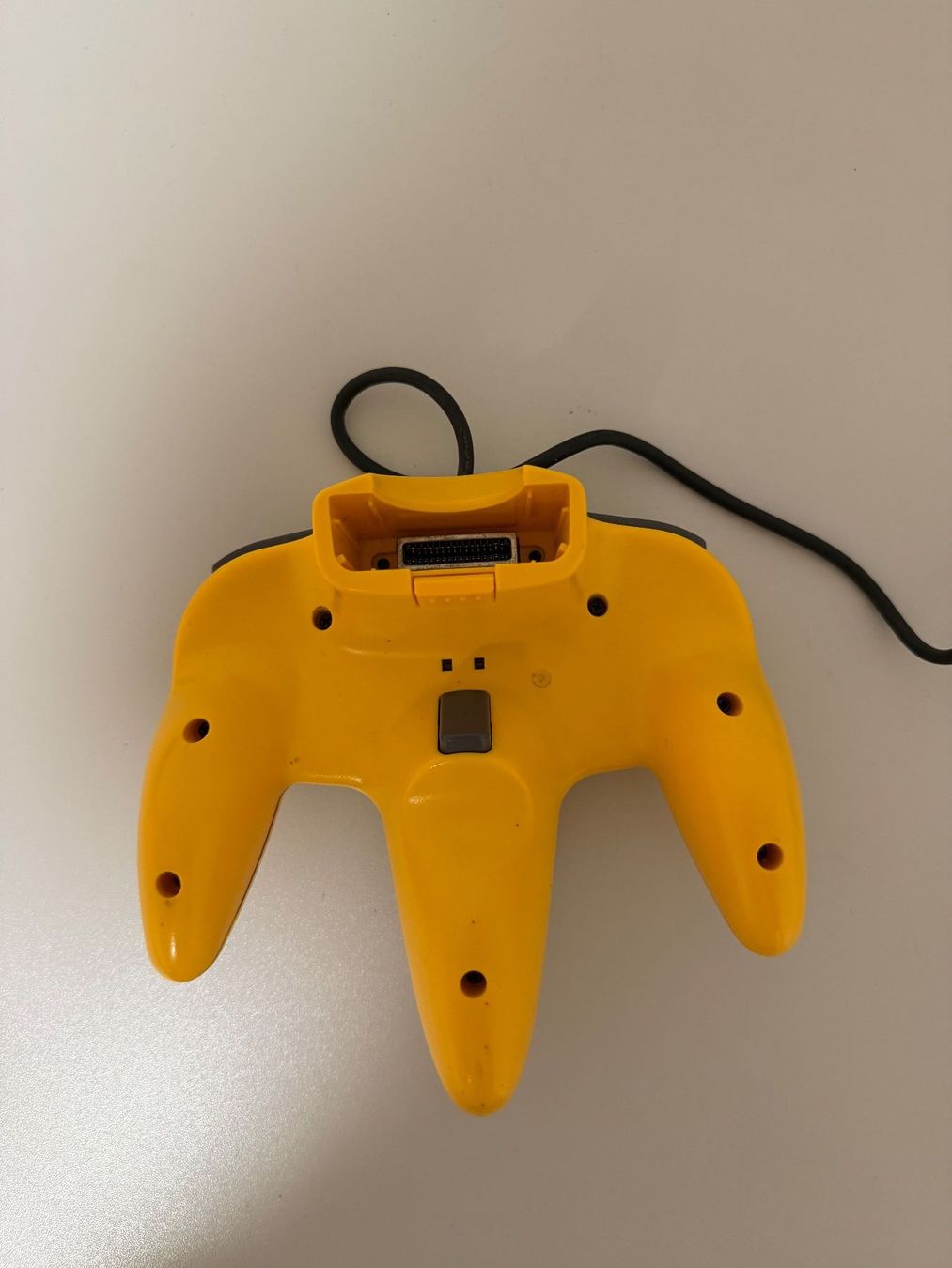 Manettes: Nintendo 64 Controller Gelb – D'occasion à Glattbrugg par Mister-Nintendo 1