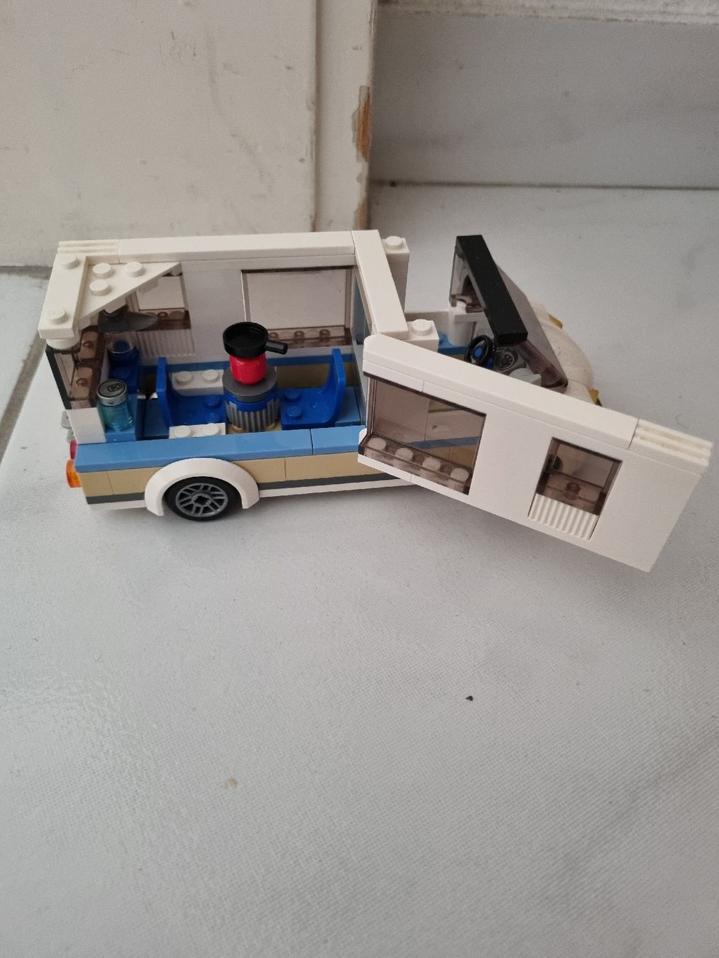 Lego Kit di costruzioni: Lego City Ferienwohnmobil 60283 – Usato da Pratteln venduto da heinz321 1