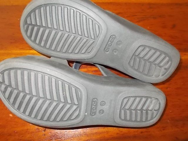 Damenschuhe: Crocs Gr.W8 – Gebraucht aus Chexbres von indi03 2