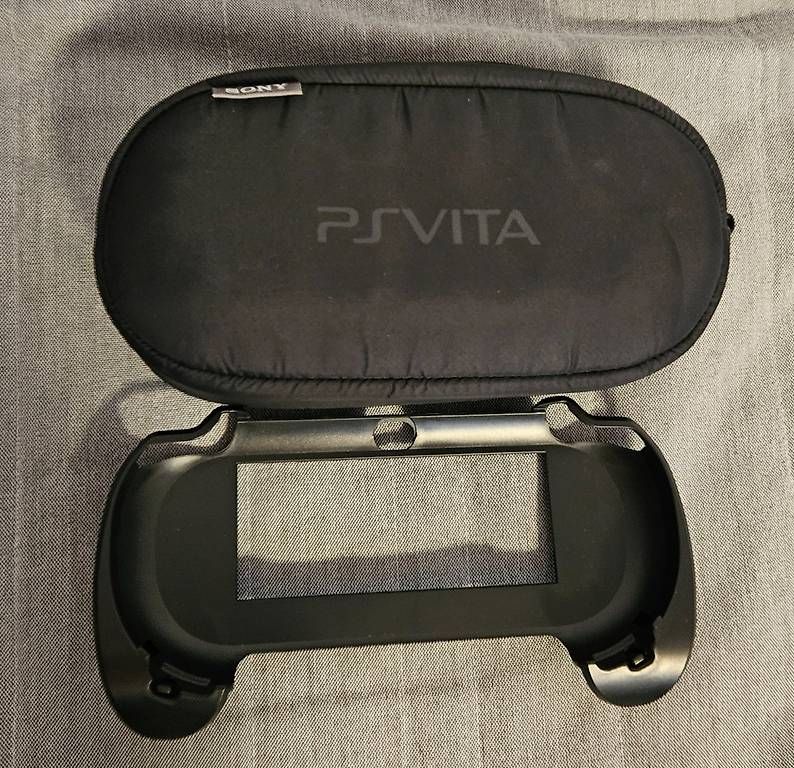Konsolen: PS Vita OLED – Gebraucht aus Eglisau von Theodin82 2