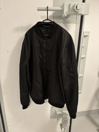 Bershka Übergangsjacke