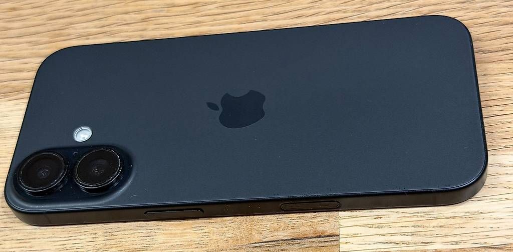 Apple Telefoni cellulari / Smartphones: iPhone 16  512 GB  Schwarz – Usato da Bottmingen venduto da cinchispa 3