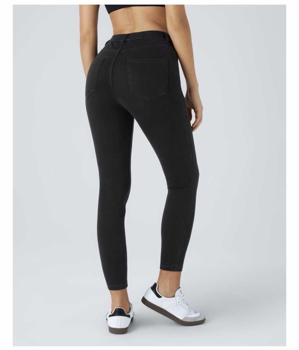 Halara Jeans: Halara Jeans skinny – Neuf (Voir description) à Henau par martina_1998 1