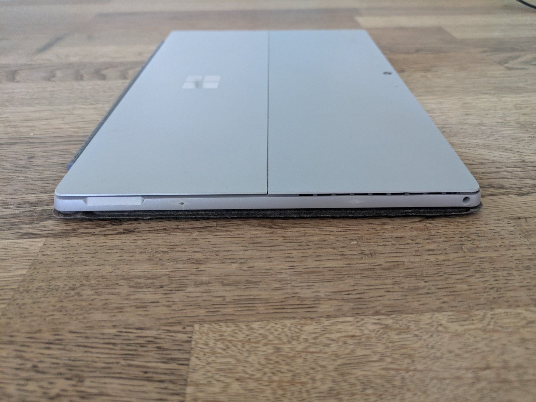 Microsoft Notebook: Surface Pro 7 mit Maus, Stift, Netzteil und Tasche – Usato da Meierskappel venduto da Boebb 3