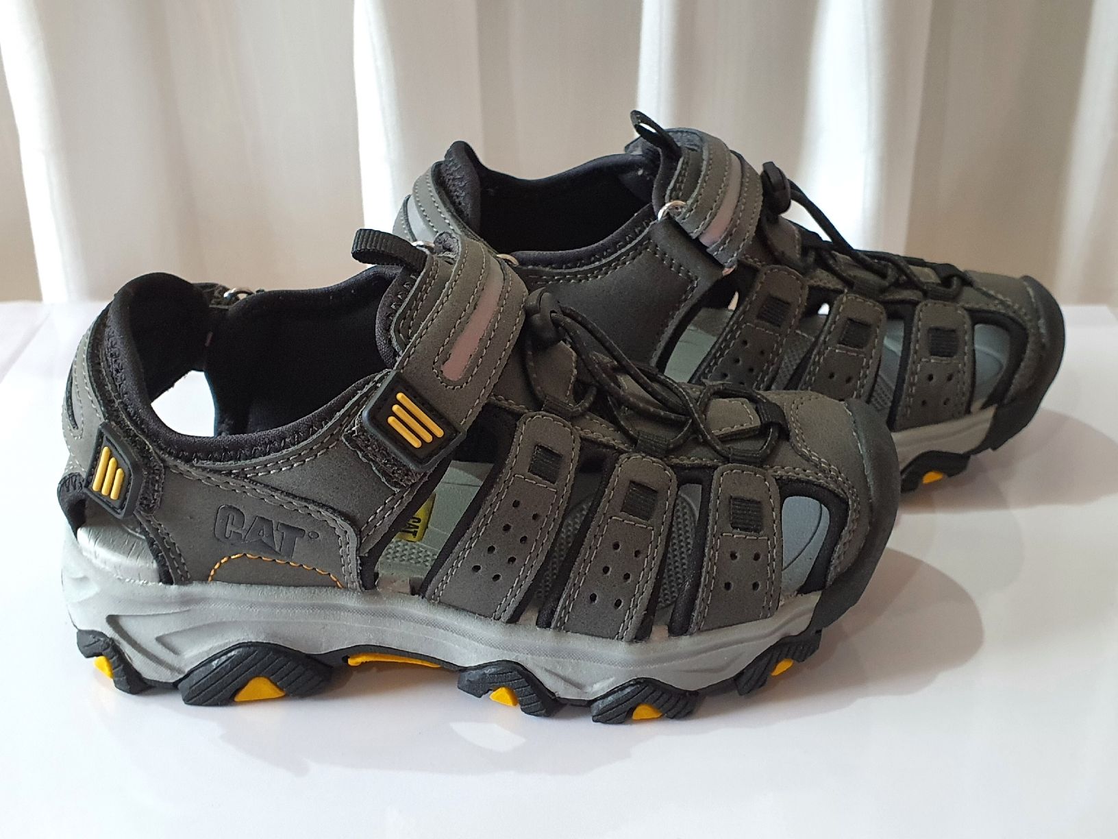 Schuhe für Jungen: Gr. 33 - CAT Kindersandalen, Neu – Neu und originalverpackt aus Nürensdorf von sal_g2bz 1