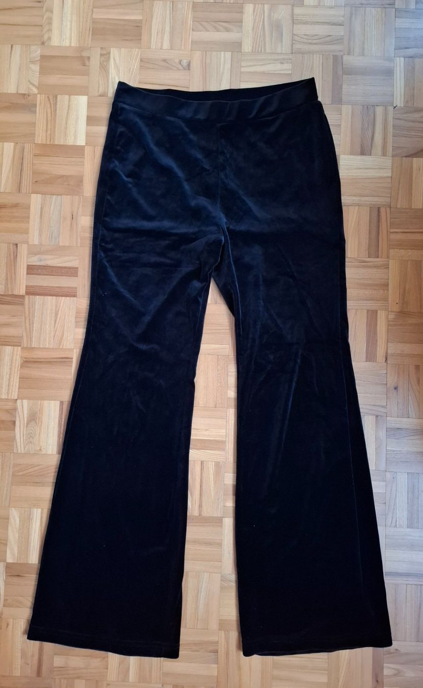 Hosen: Pantalon noir velours Even&Odd/Samthose Even&Odd schwarz – Neu (gemäss Beschreibung) aus Moutier von ant_j2nf