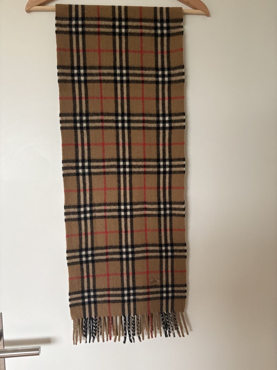 Burberry Foulard & Sciarpe: Burberry Schal  – Usato da Rotkreuz venduto da Vintage_lover1 1