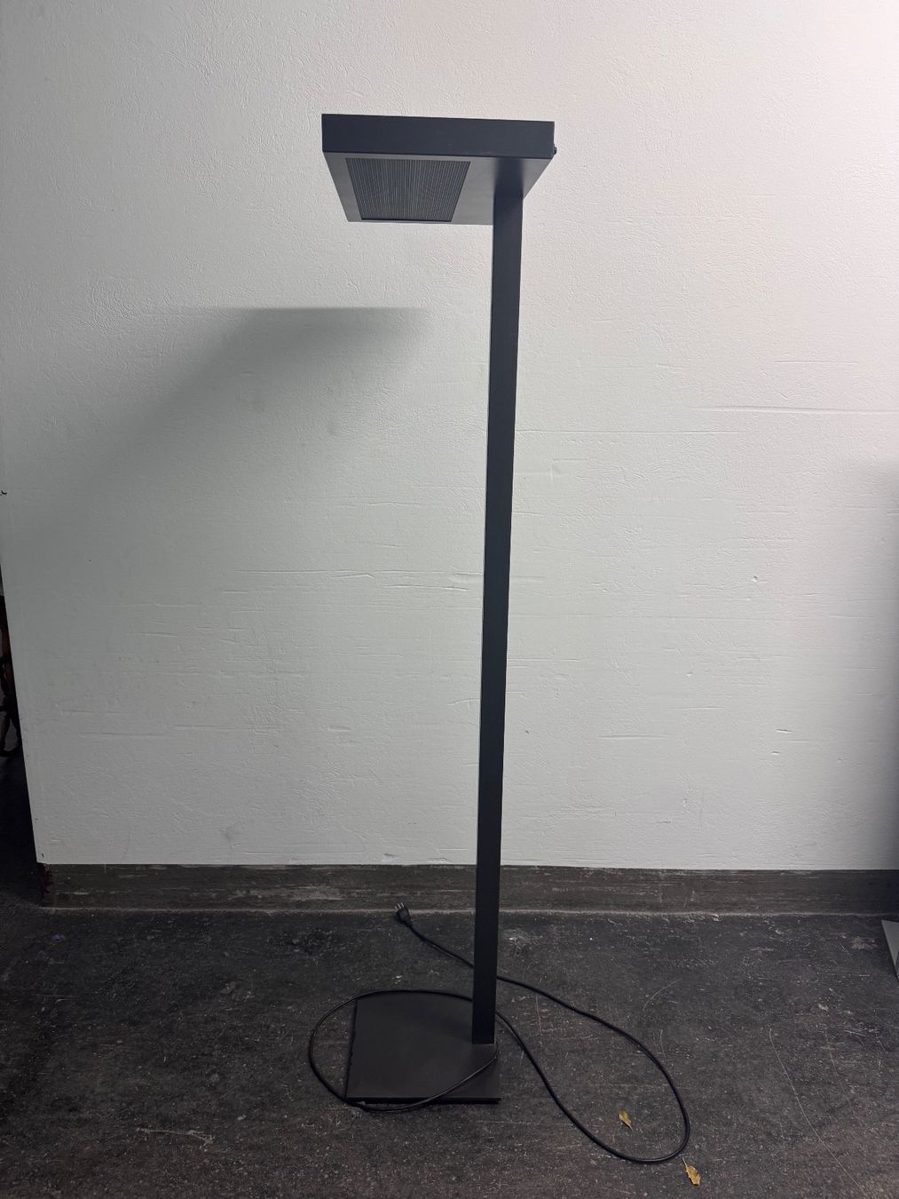 Lampade: Stehleuchte, Guter Zustand – Usato da Bern venduto da samryan