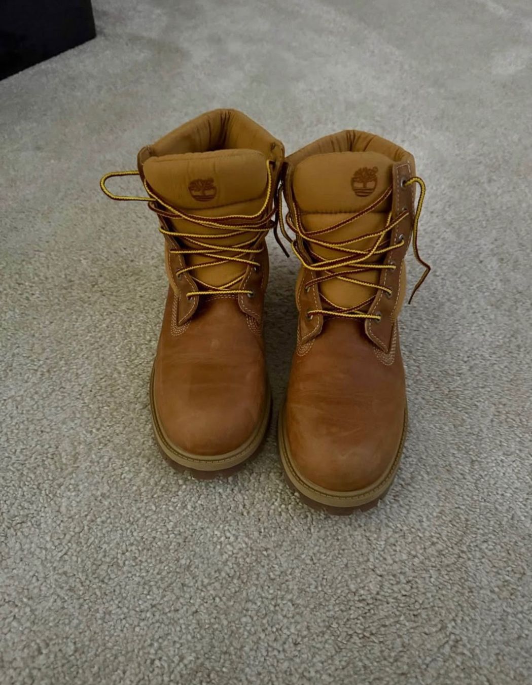 Timberland Scarpe da donna: Bottes Timberland marron taille 37 bon état – Usato da Romont FR venduto da mar_t6pp 1