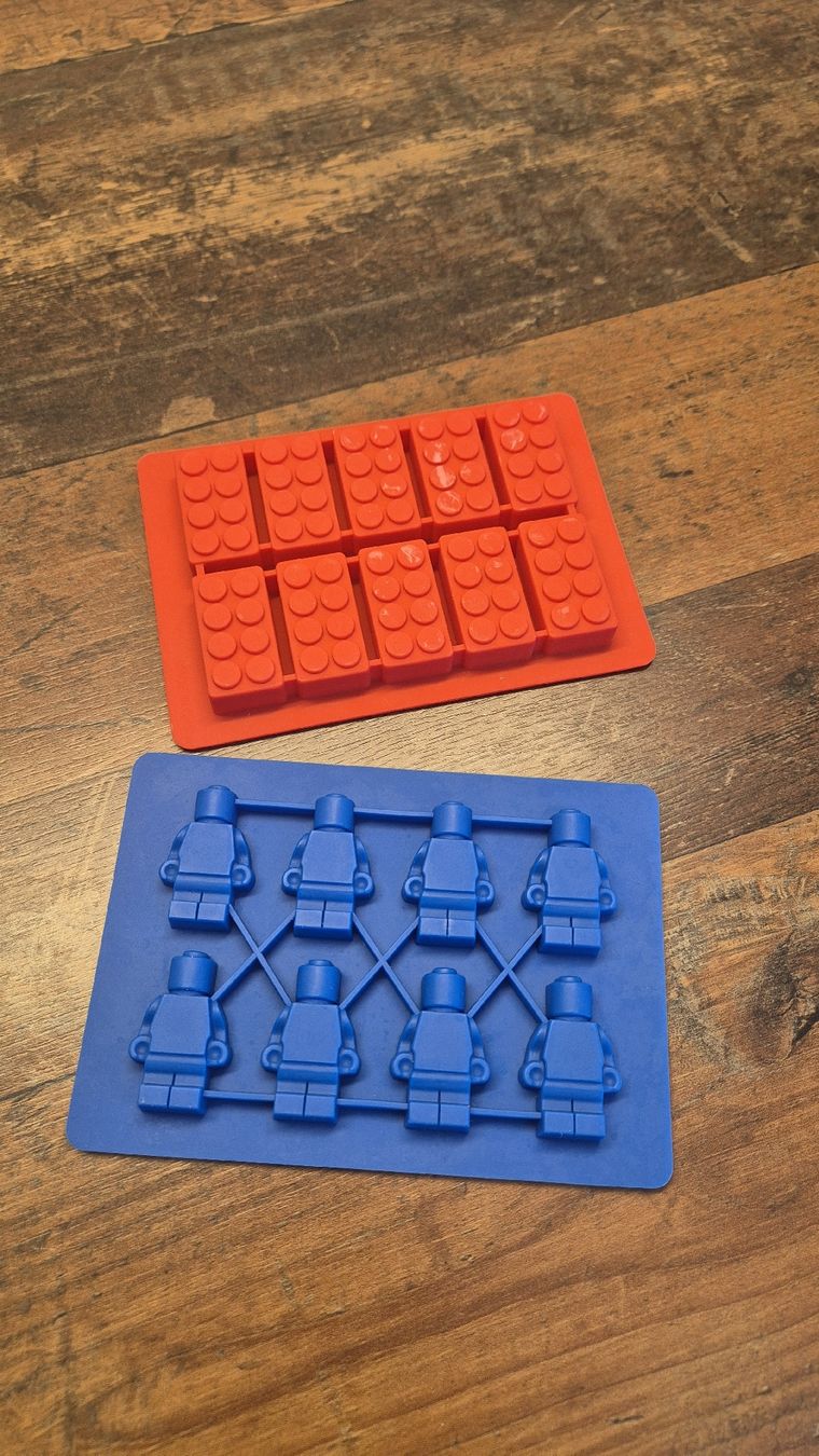 Contenitori & Simili: Lego Eiswürfelform guter Zustand – Usato da Unteriberg venduto da Foxcross 2