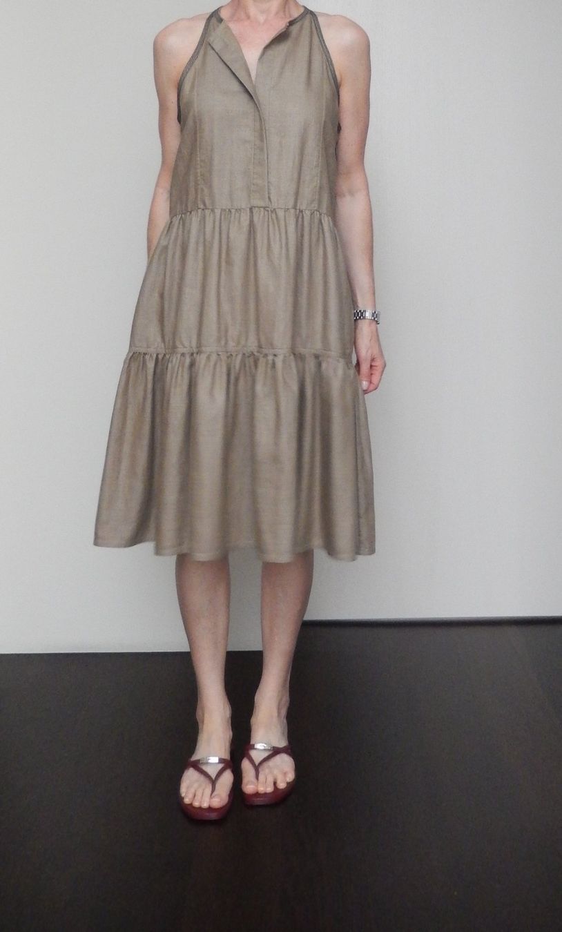 Brunello Cucinelli Robes: Orig. BRUNELLO CUCINELLI Leinenkleid mit Monilli Gr. 36 – D'occasion à Tuggen par vivira