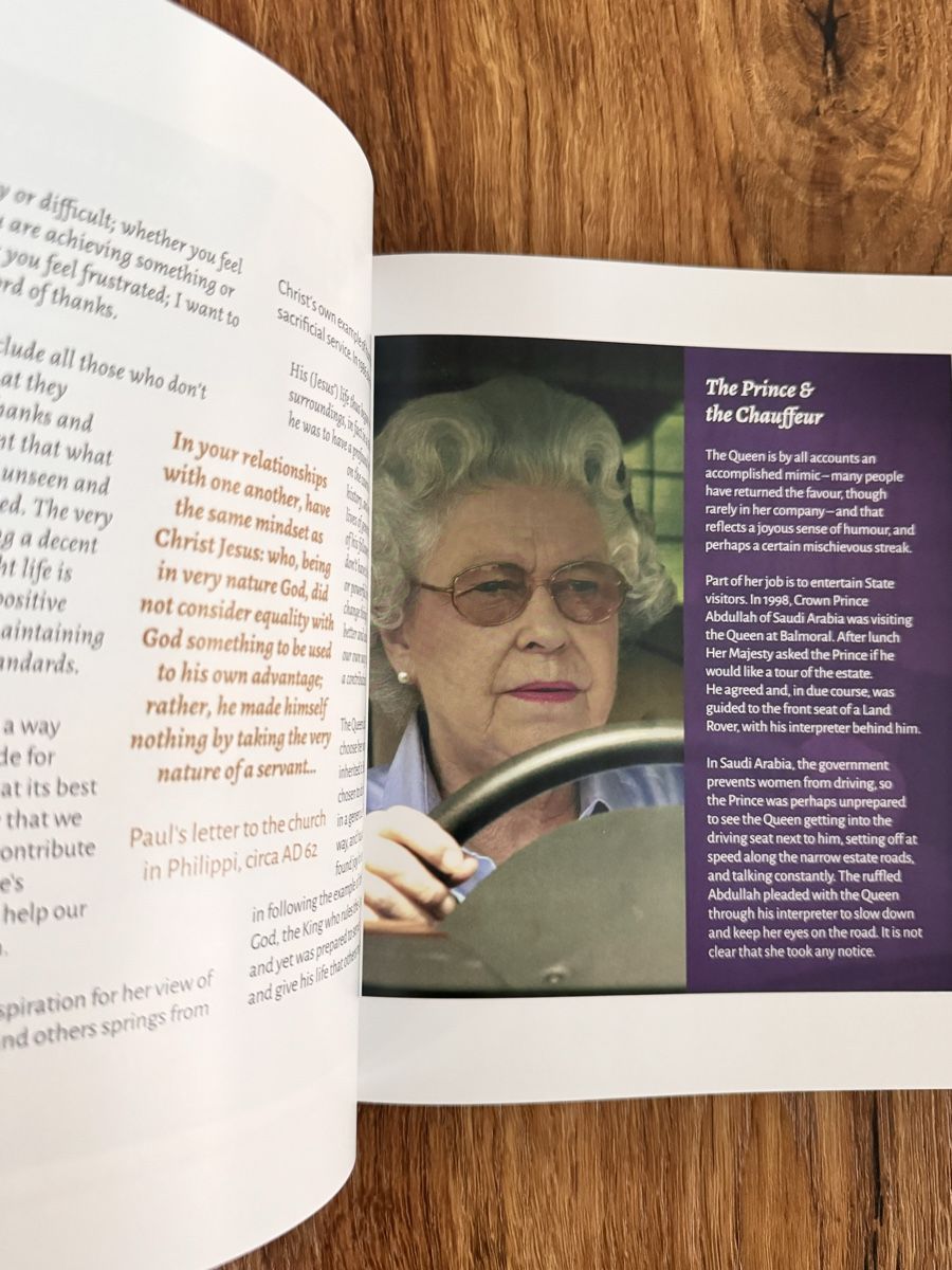 Libri: Queen Elisabeth Elizabeth – Usato da Emmenbrücke venduto da Balmoral 3