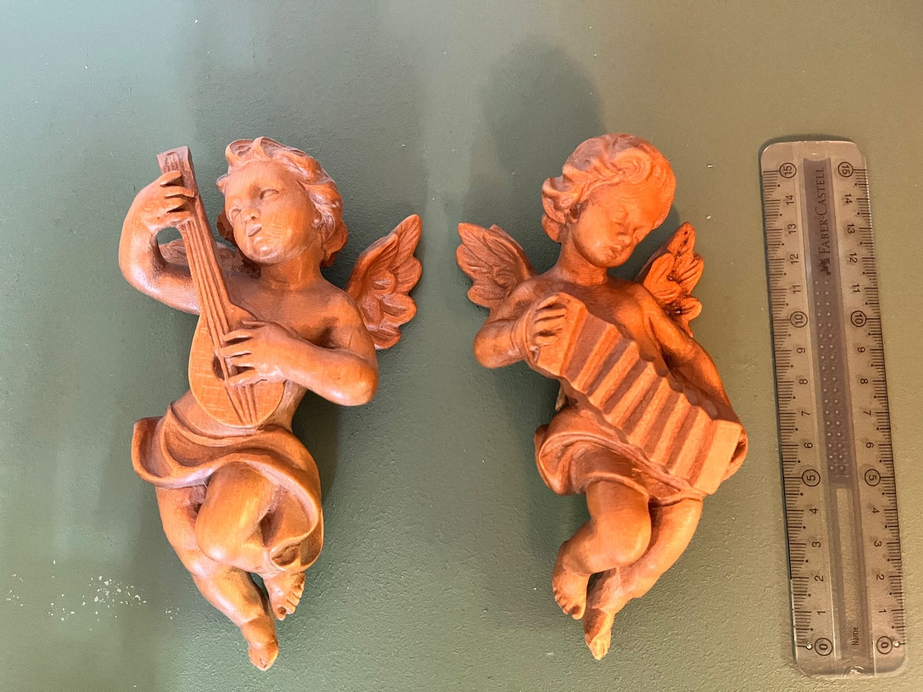 Statuette: 2 anges produit à Oberammergau vers 1960 – Usato da Plan-les-Ouates venduto da babsbonplan