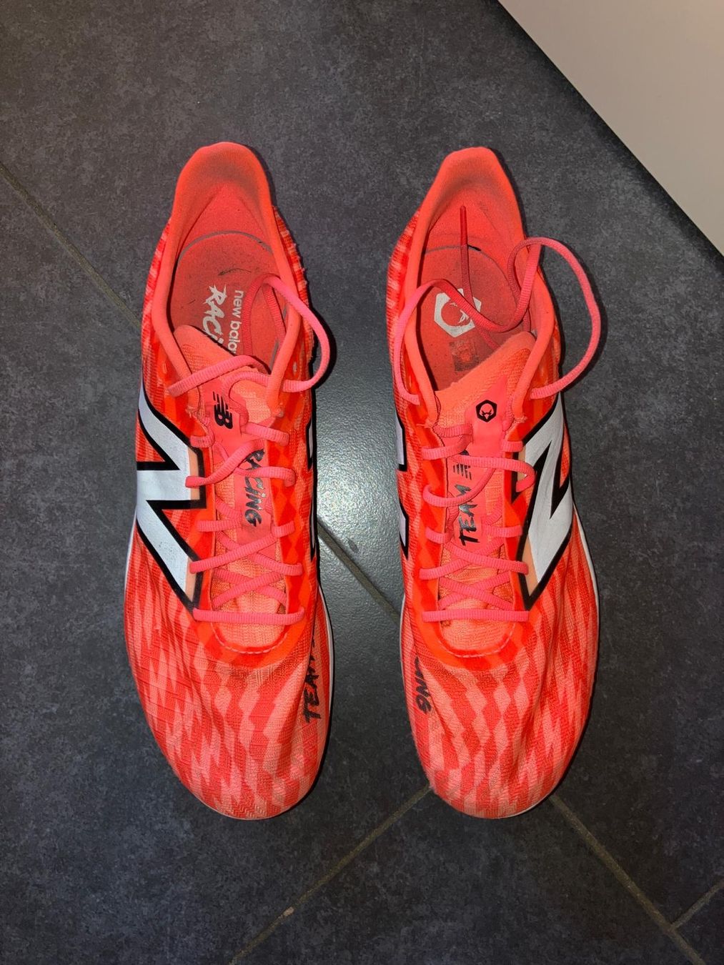 New Balance Chaussures hommes: New Balance Nagelschuhe – D'occasion à Doppleschwand par LIELLAN 1
