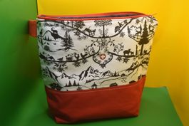 XL Necessaire/Kulturbeutel/Tasche in Schweizermotiv