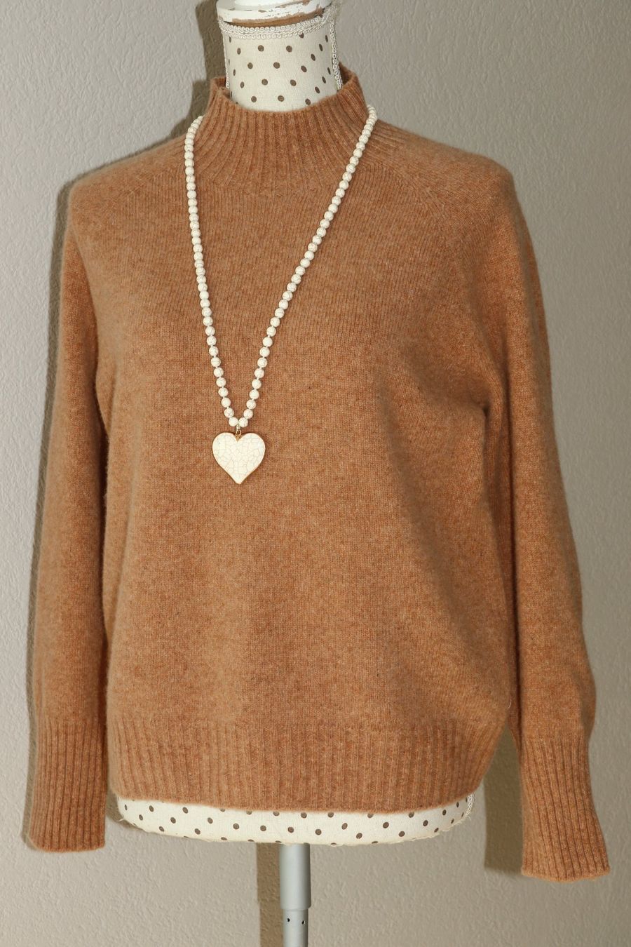 Maglioni & Felpe: Neuer wunderschöner Pullover aus 100% Wolle eher Gr.M -S – Nuovo (secondo la descrizione) da Oberwil-Lieli venduto da Svetlana28 6