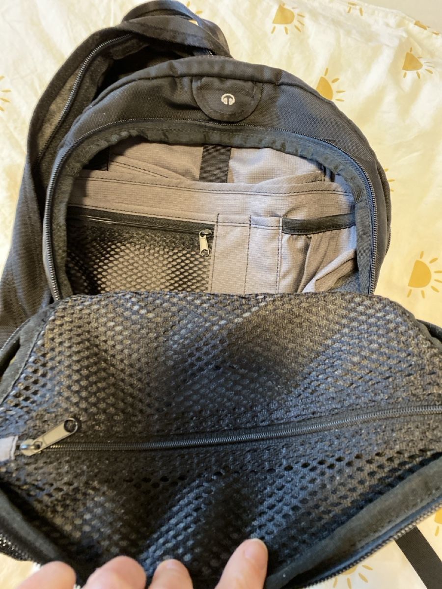 Zaini: Eagle Creek Rucksack Matrix Cadmium schwarz – Usato da Seuzach venduto da freiheiten 3