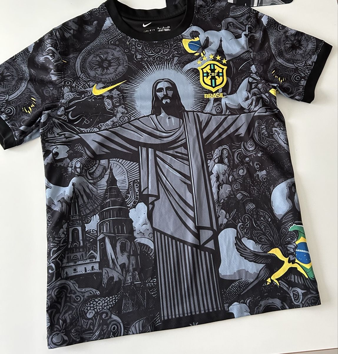 Leibchen & Hosen: Brasilien Trikot| Size S – Gebraucht aus Winterthur von footballjersey