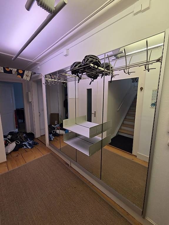Guardaroba: Spiegelgarderobe – Usato da Basel venduto da Kamomille